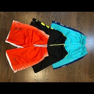 Nike boys shorts size medium
